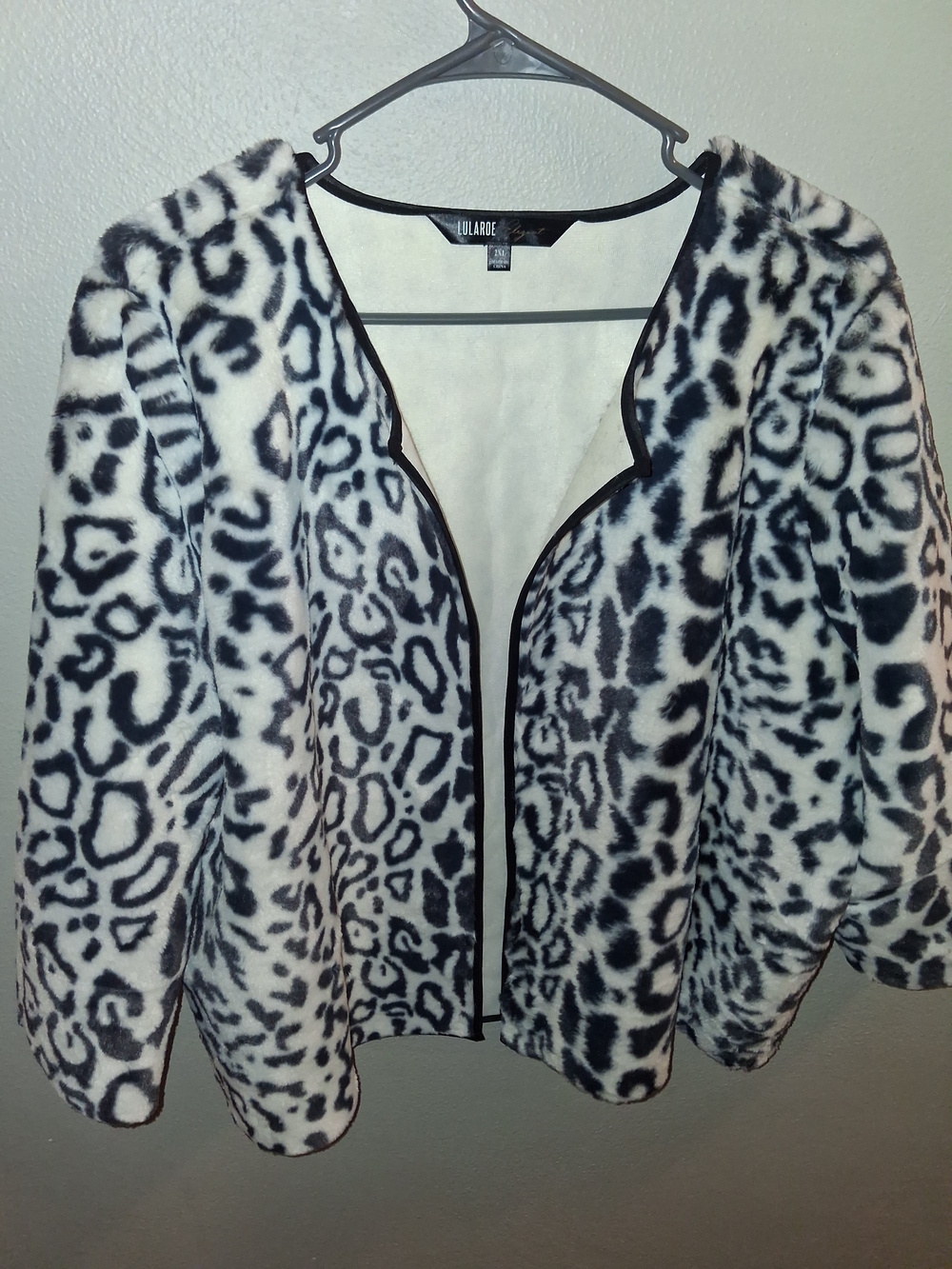 LuLaRoe Elegant Black and White Leopard Print